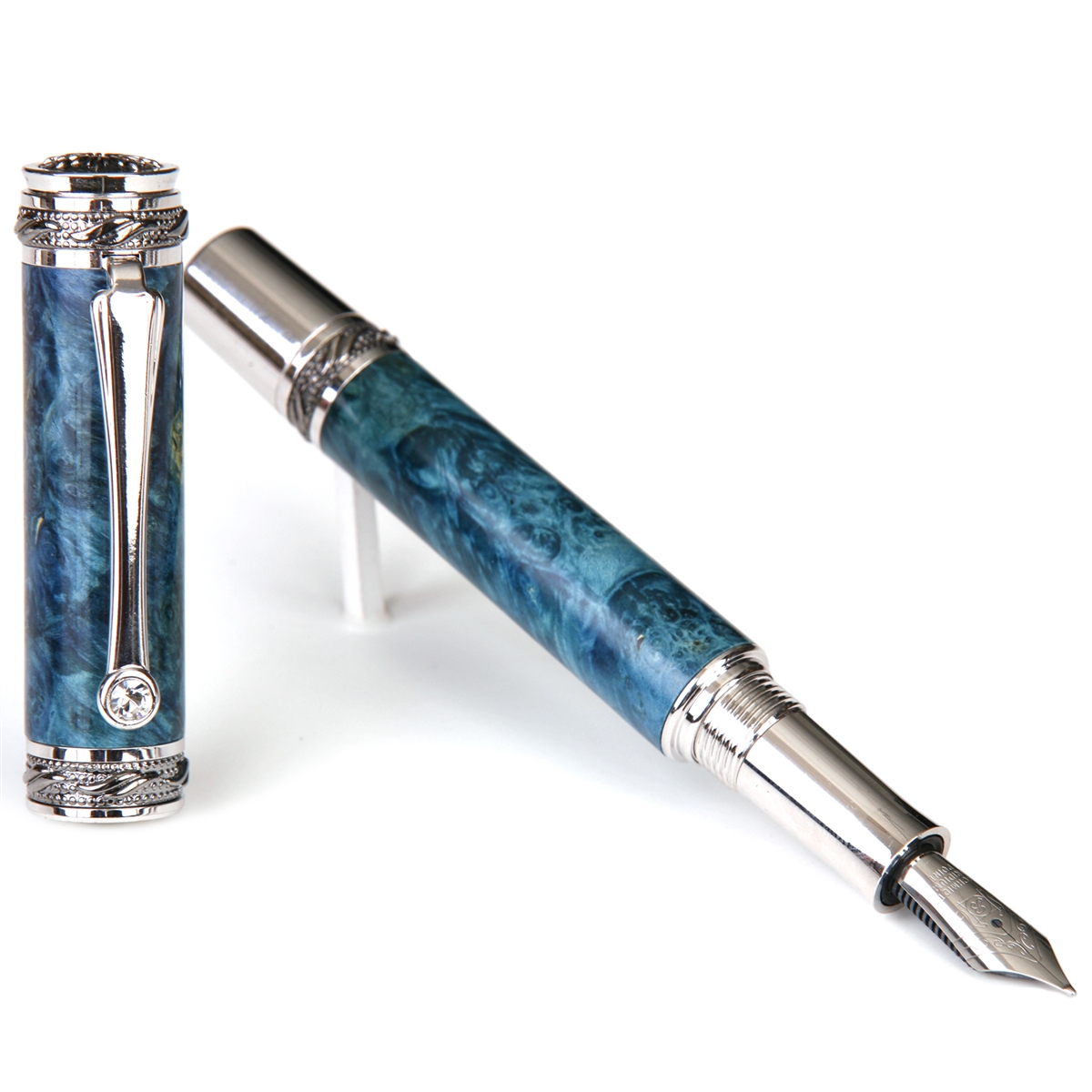 Majestic Fountain Pen - Turquoise Box Elder
